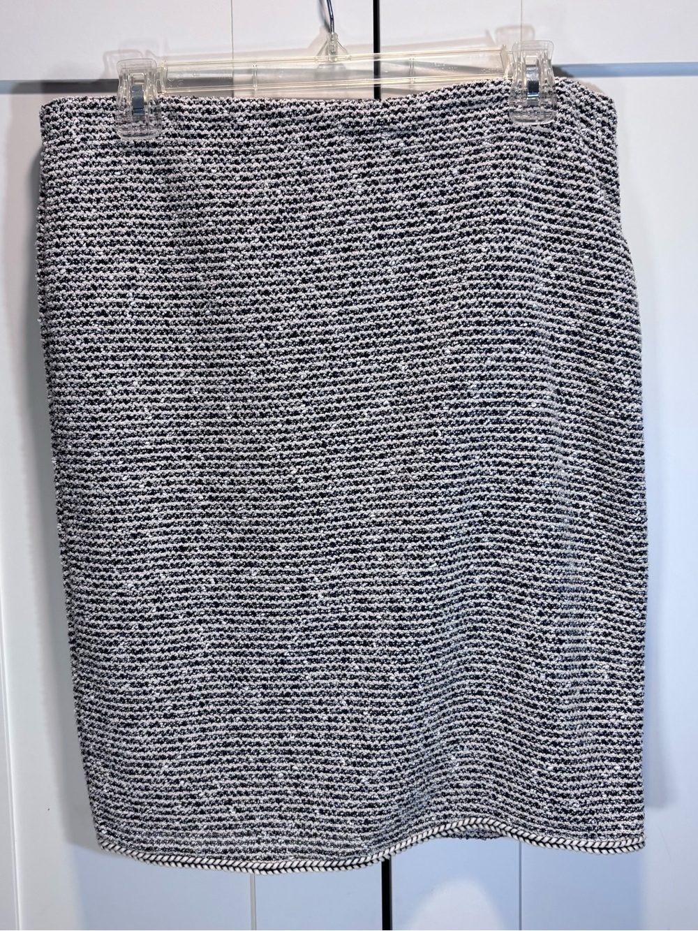 Max Studio Textured White Black Stretchy Pencil Knee-Length Skirt Women’s L lrg